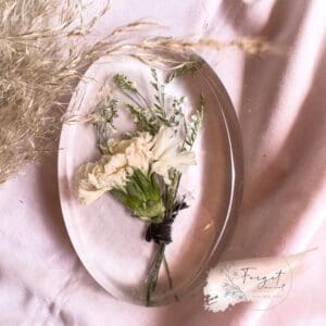Oval - Boutonniere Preservation